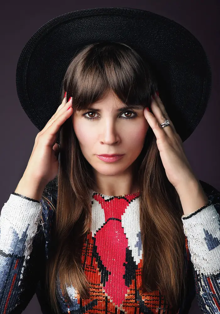paula_roman_shots_13